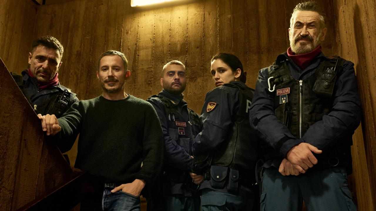 Bạo Loạn Công Cộng (Phần 1) Public Disorder (Season 1)
