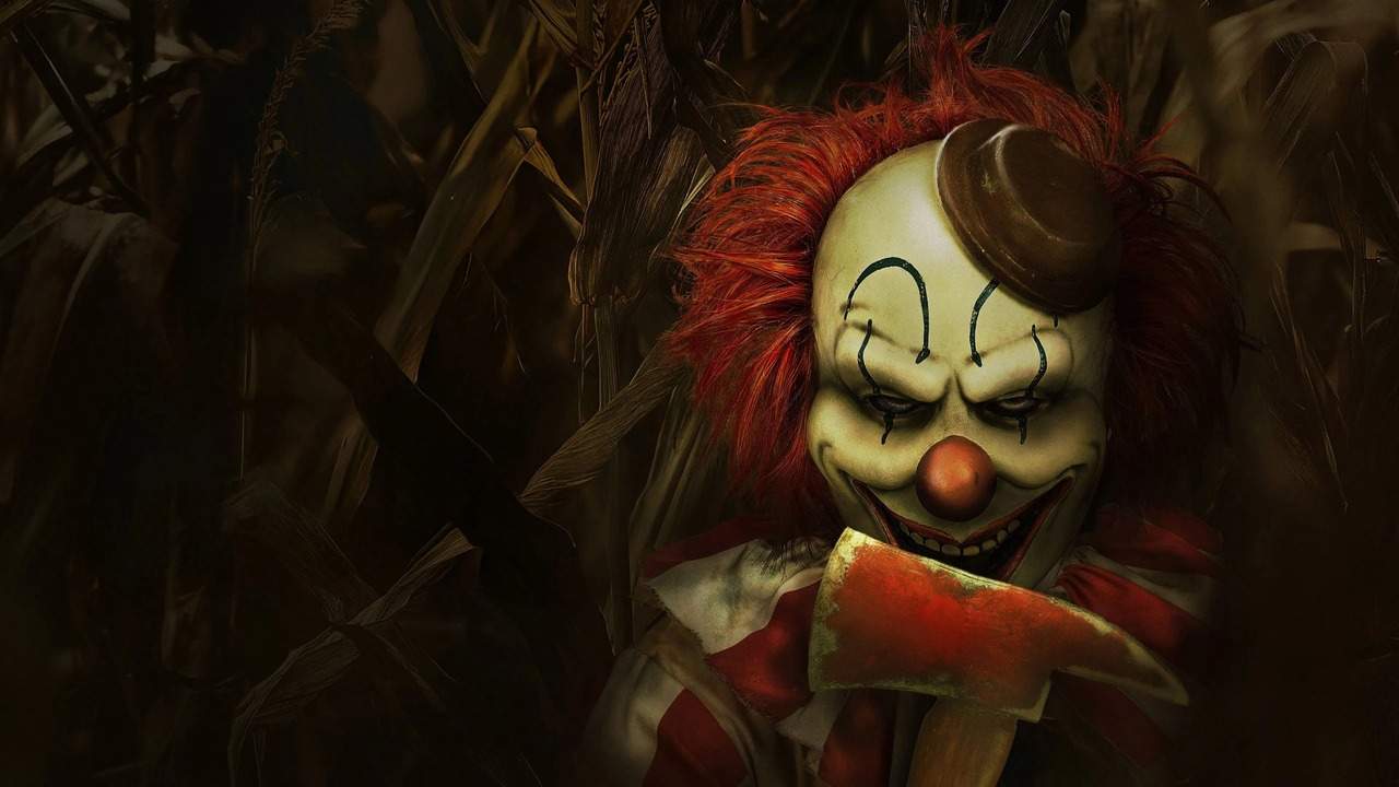Chú Hề Trong Cánh Đồng Ngô - Clown in a Cornfield