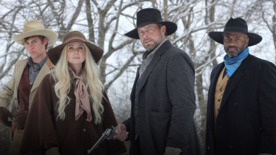 Những Cao Bồi Liều Mạng Desperate Riders