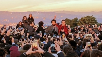 Phi Vụ Triệu Đô: Một Hiện Tượng Money Heist: The Phenomenon