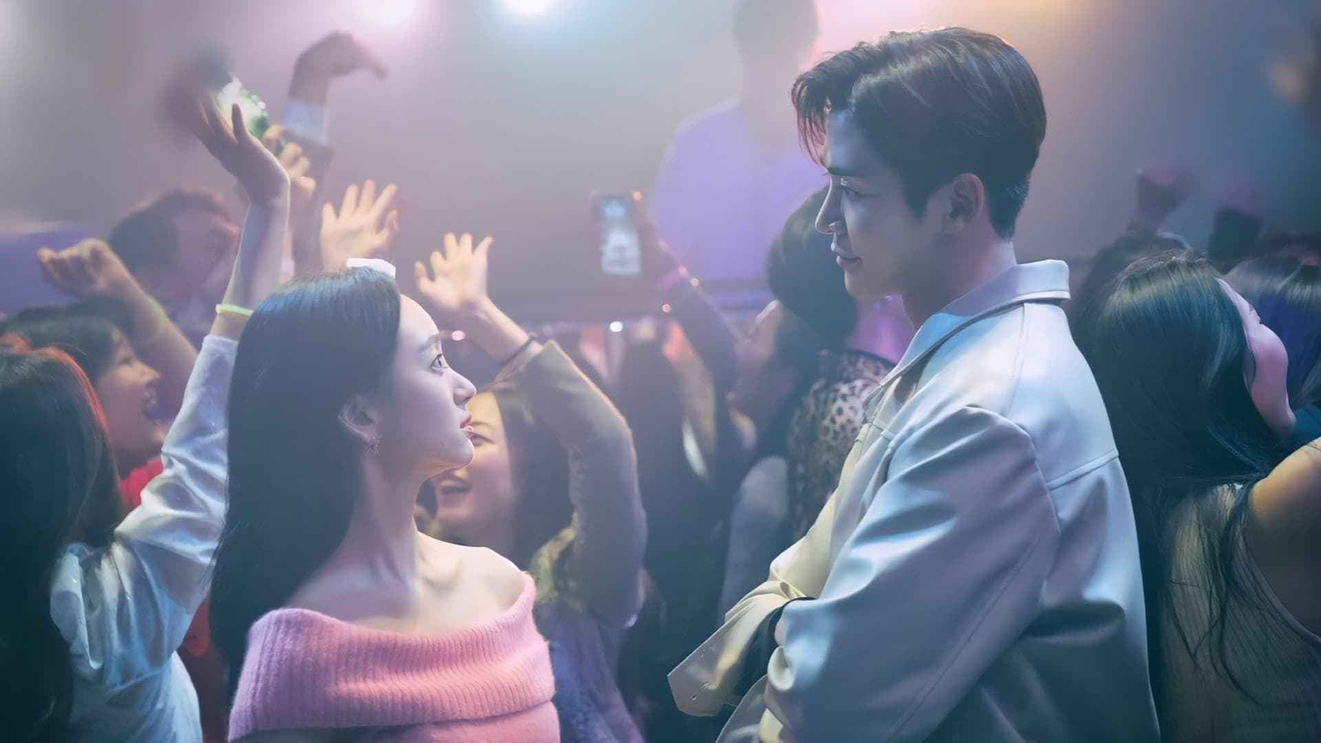 Tiền Bối, Đừng Đánh Màu Son Đó She Would Never Know