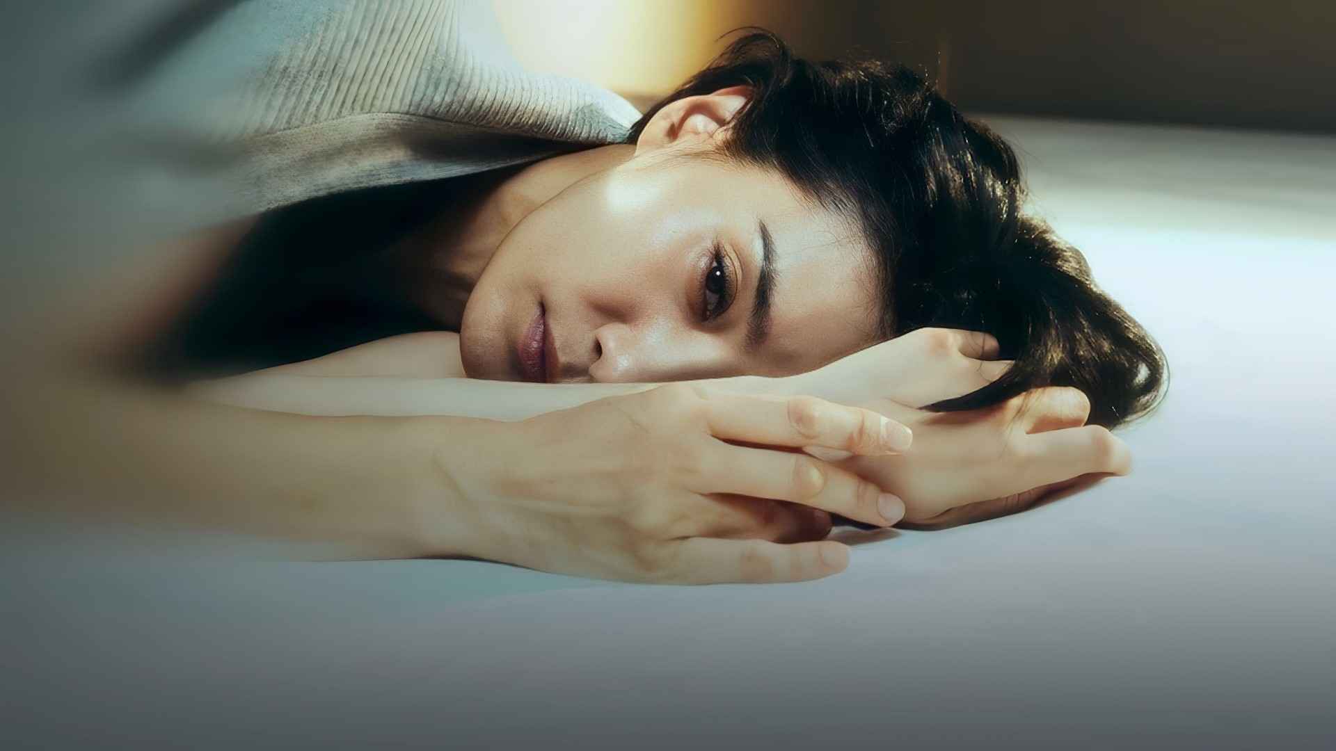 Trăng Mờ - Pale Moon